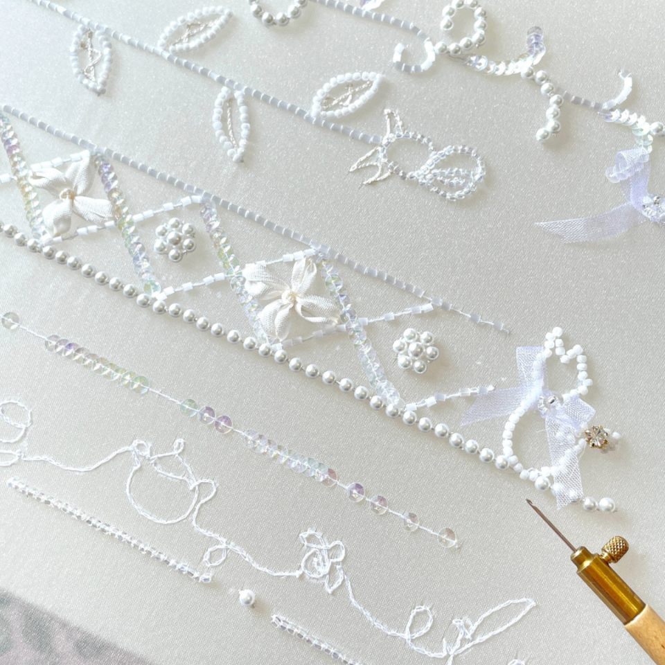 リュネビルクロシェ刺繍 レッスン１　白猫のサンプラー