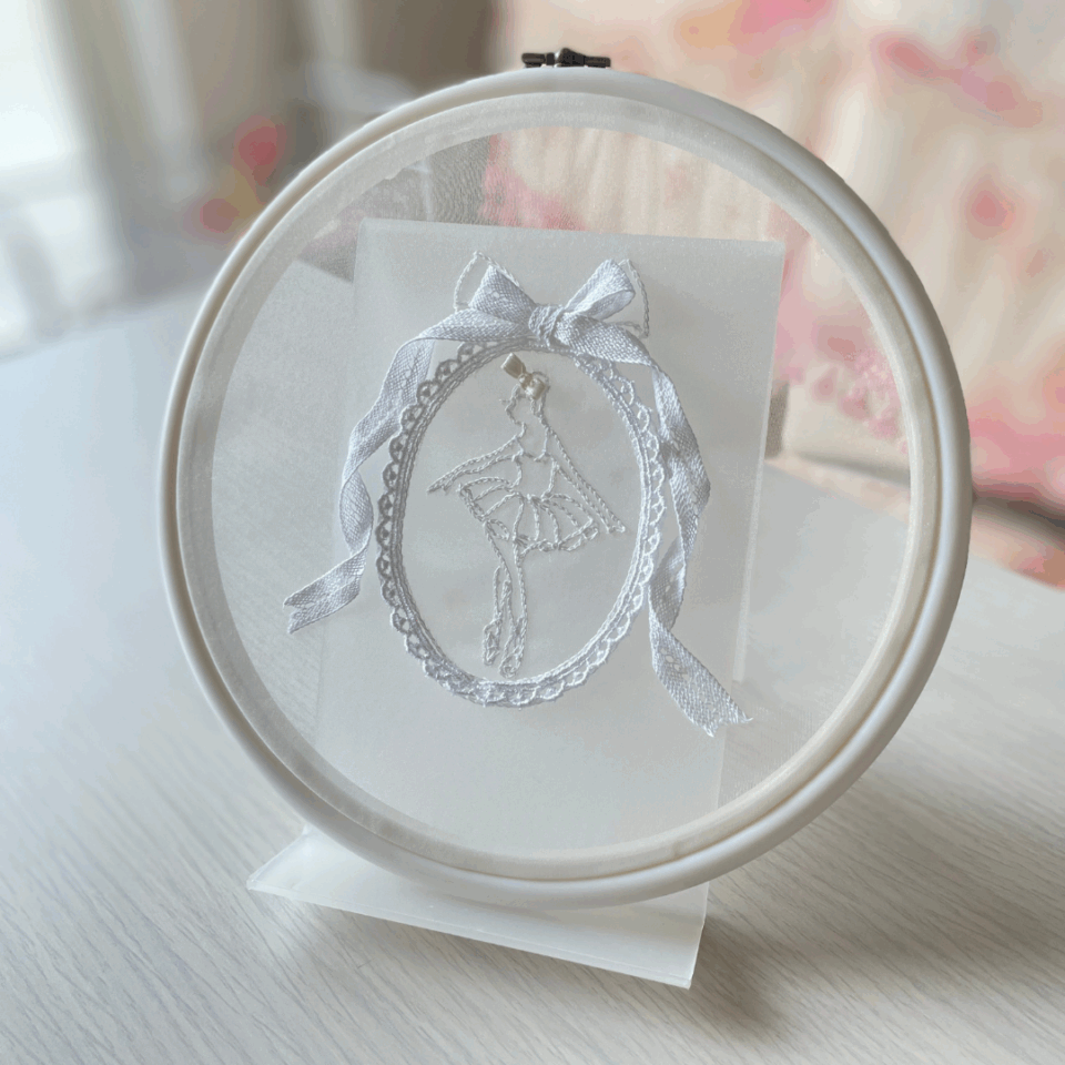 タンブ―ル刺繡　白刺繍