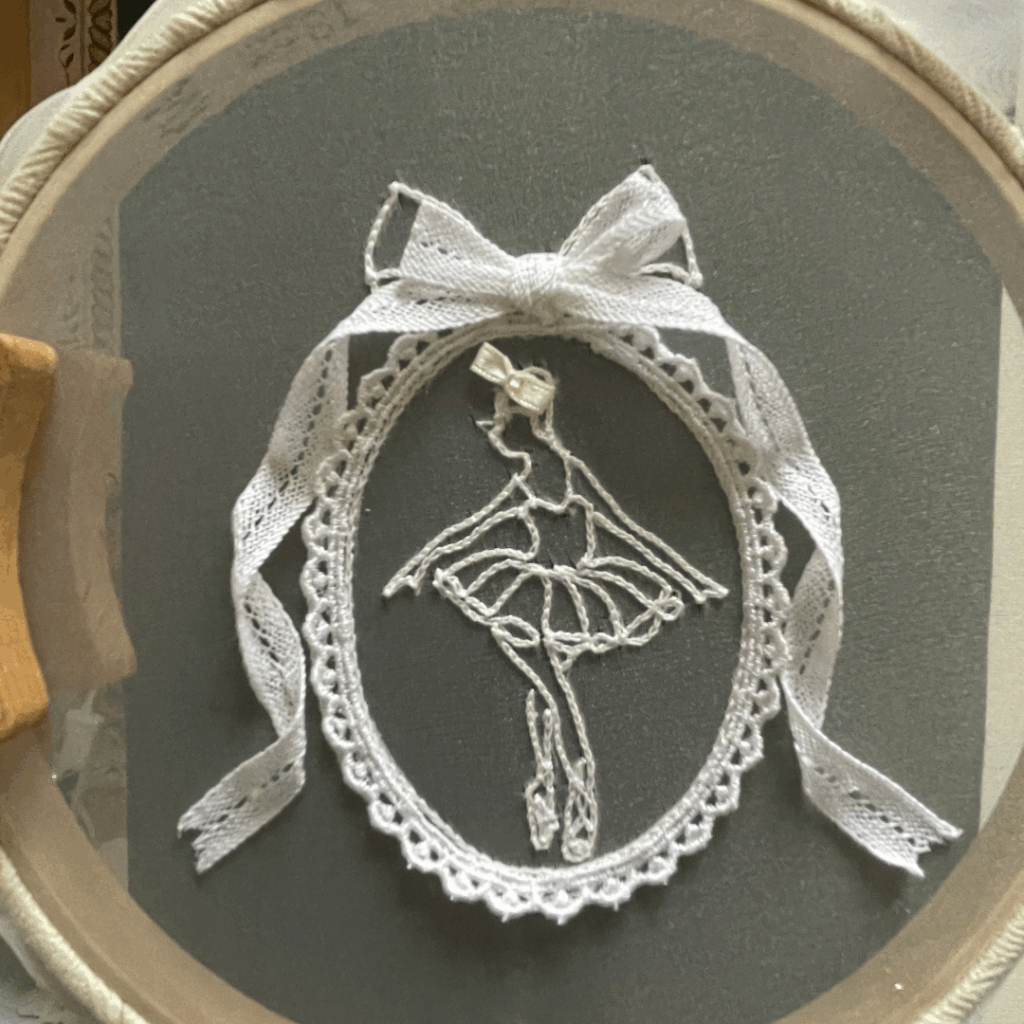 タンブ―ル刺繡・白刺繍
プリマ