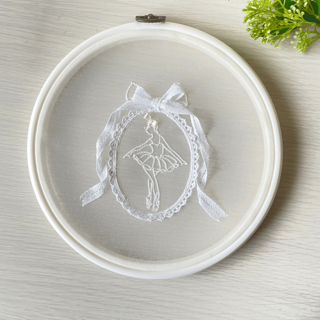 タンブ―ル白刺繍 リュネビル式 白いプリマ