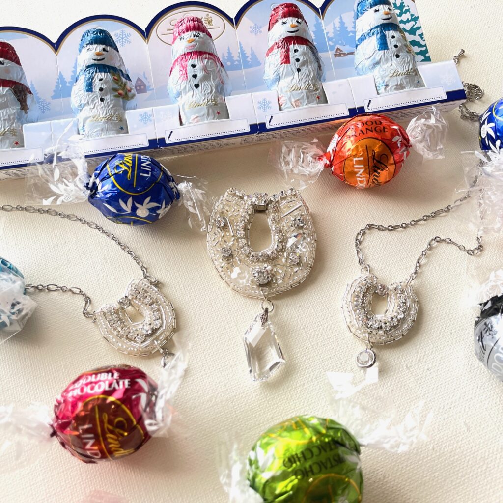 刺繍キット クリスマス限定 リンツチョコレートおまけつき