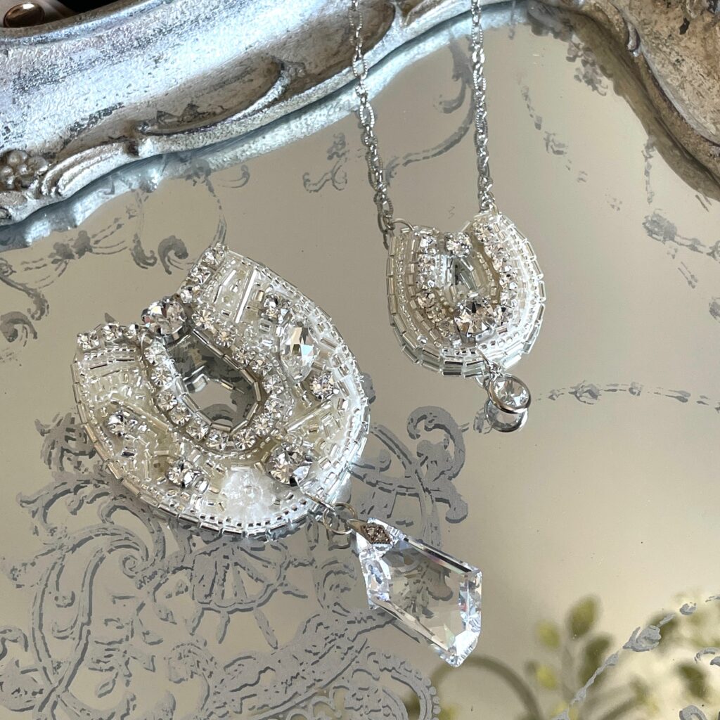 2025クリスマスビーズ刺繍キット 馬蹄ネックレス&ブローチ