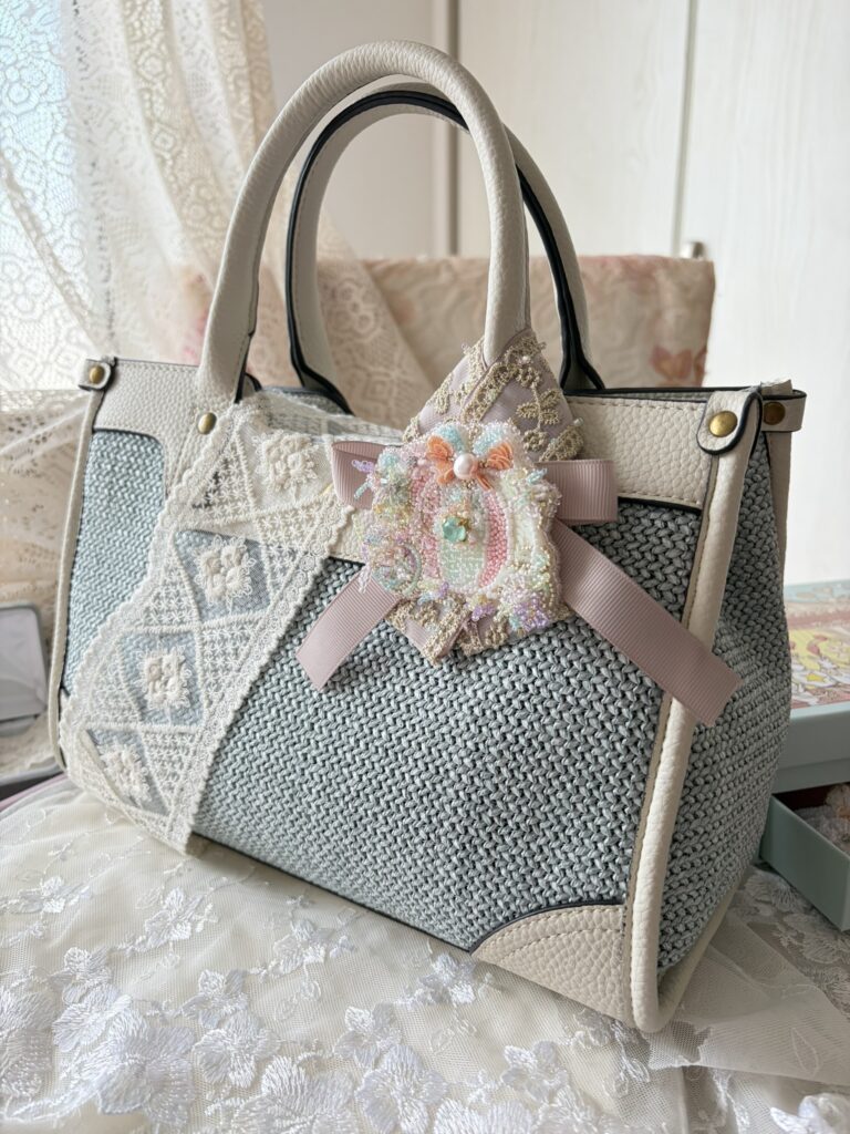 もも色パンプキンブローチ バッグチャーム ハロウィン 京都刺繍教室エクラノワール